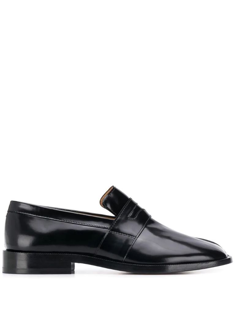 Tabi penny loafers