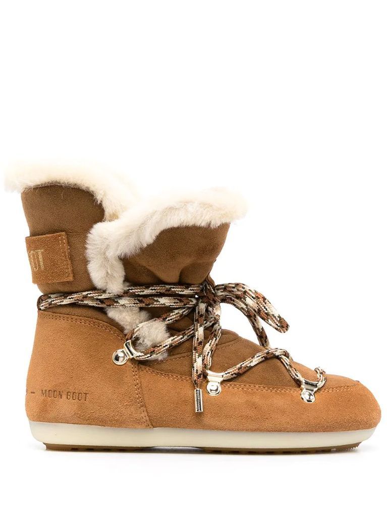 shearling-lined lace-up boots