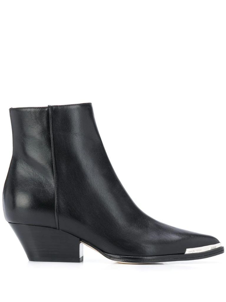 pointed contrast-cap boots
