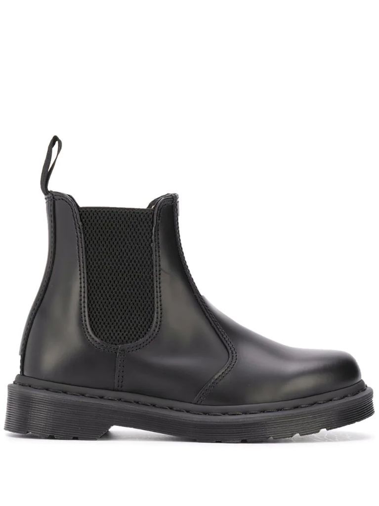 2976 leather Chelsea boots