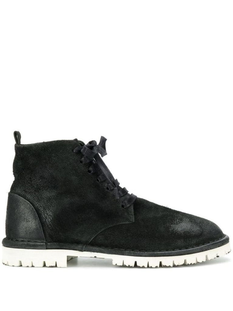 contrast sole boots