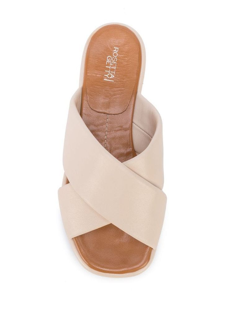 Nappa flat crossover sandals
