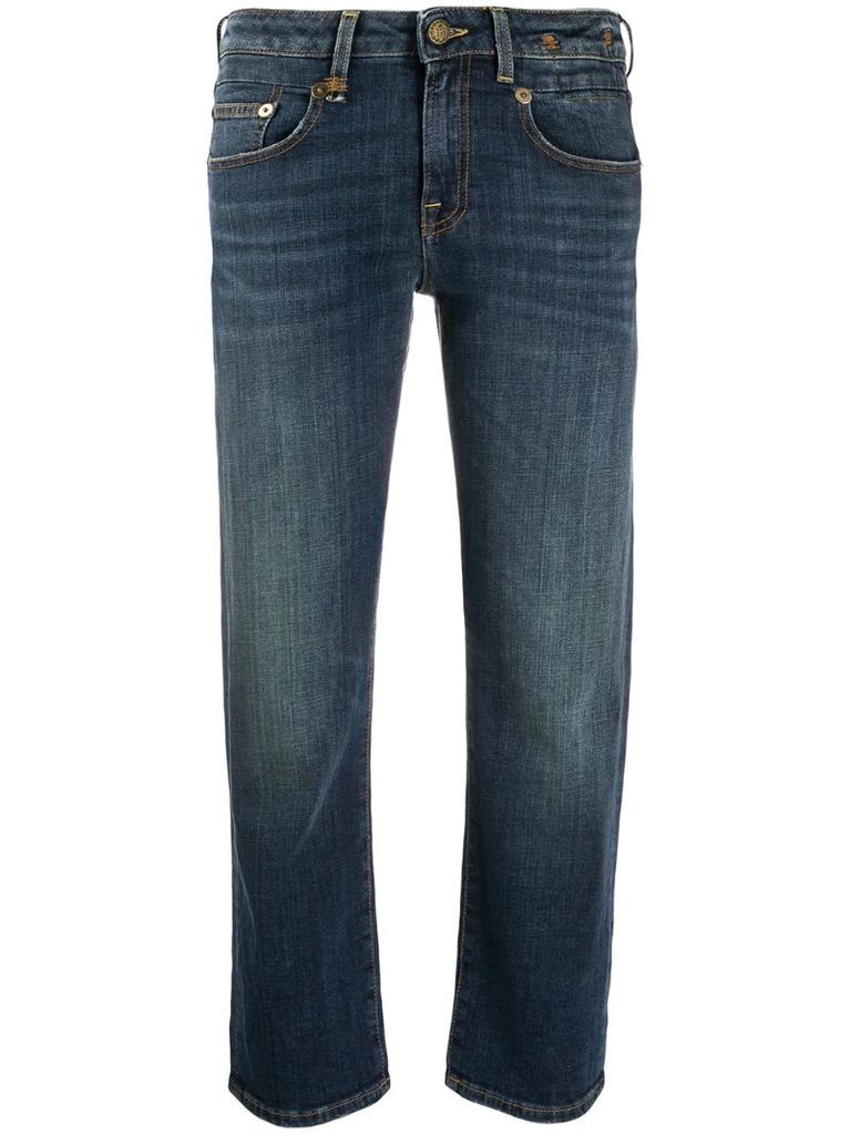 Boy mid-rise straight jeans