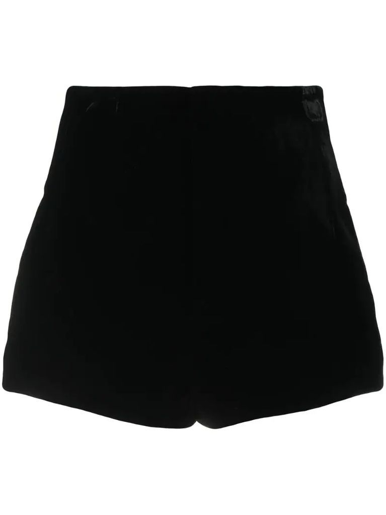 high-waisted velvet-effect shorts