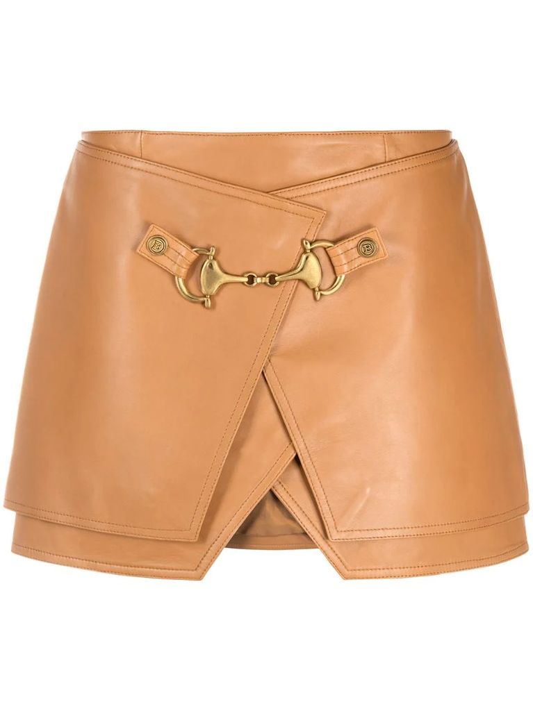 buckle-detail high-waisted skirt