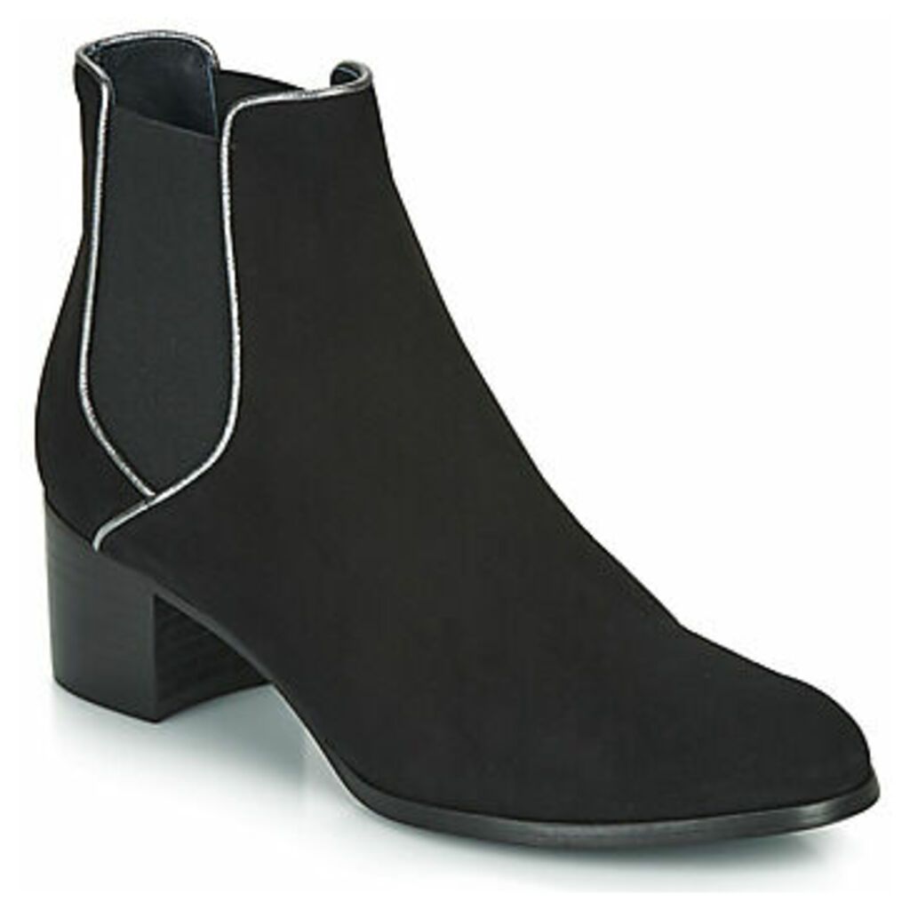 PERLAME  women's Low Ankle Boots in Black