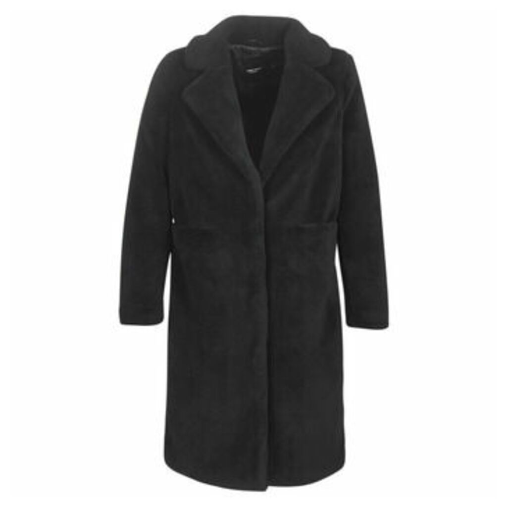 VMHOLLY  women's Coat in Black