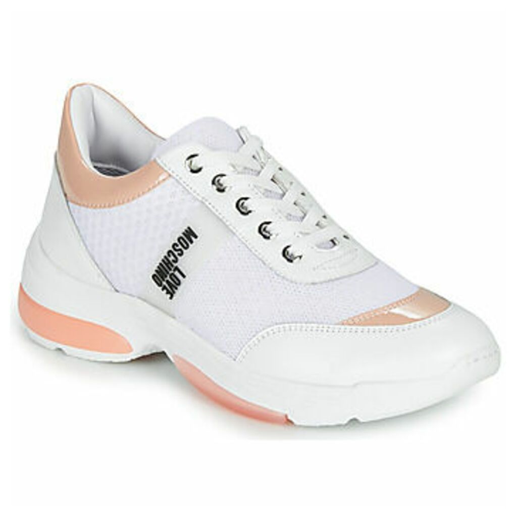 RUNNINLOVE  women's Shoes (Trainers) in White