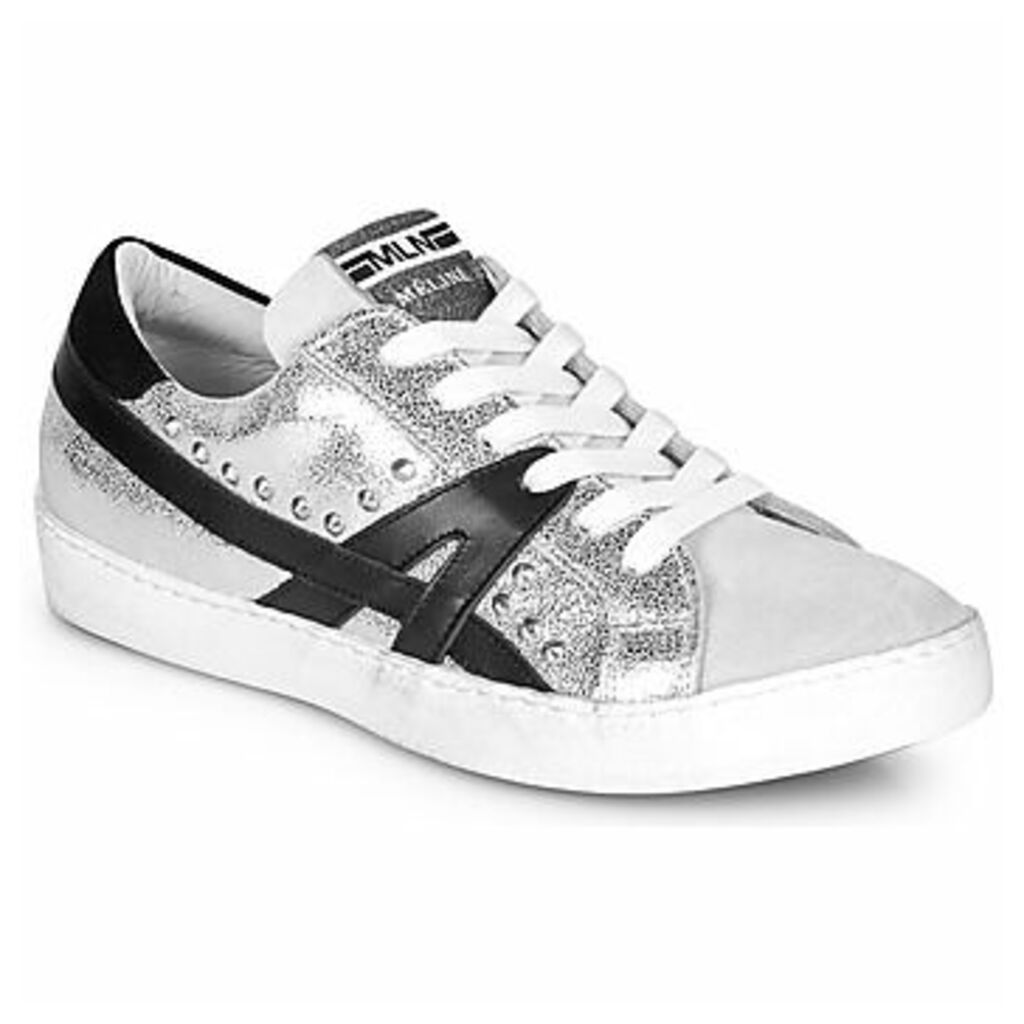 GELOBELO  women's Shoes (Trainers) in Silver