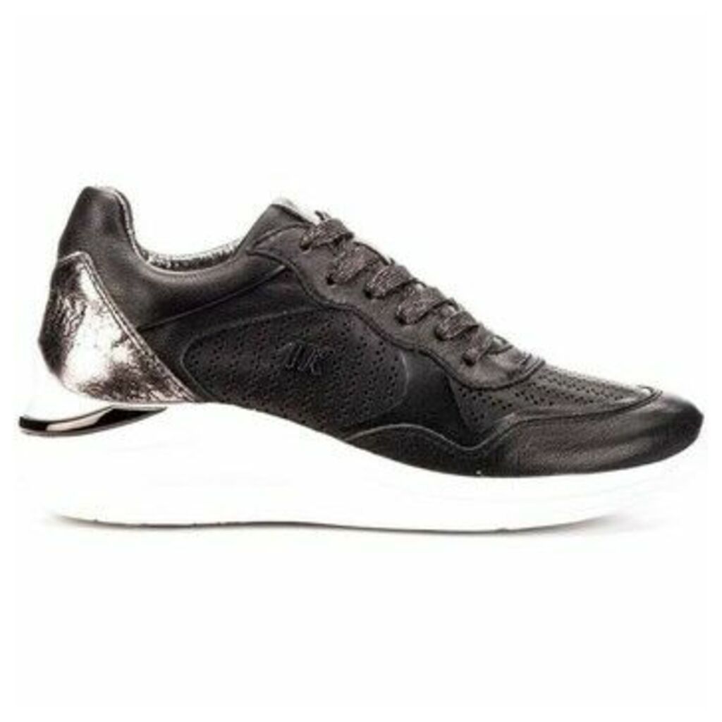 SW44605 001 P05  women's Shoes (Trainers) in Black