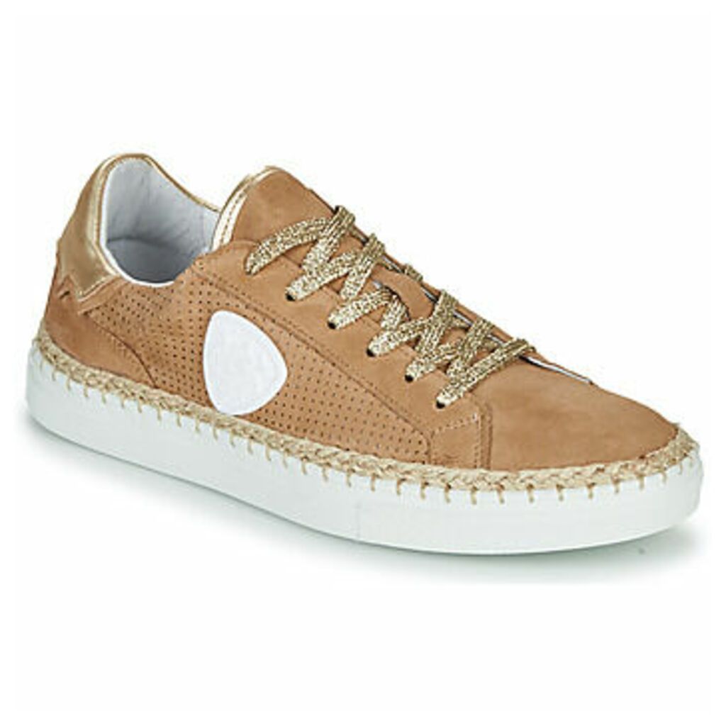 GIFT  women's Shoes (Trainers) in Beige
