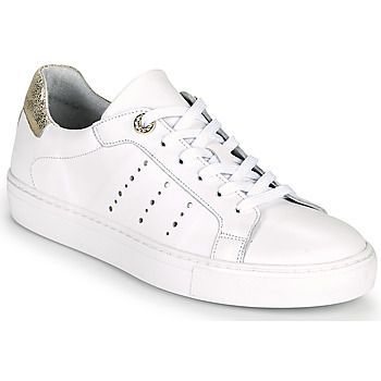 PEGGUI  women's Shoes (Trainers) in White