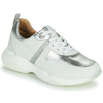 WILO  women's Shoes (Trainers) in White
