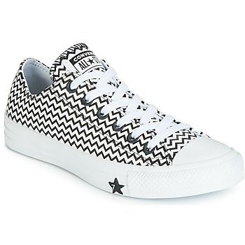 CHUCK TAYLOR ALL STAR VLTG LEATHER OX  women's Shoes (Trainers) in White