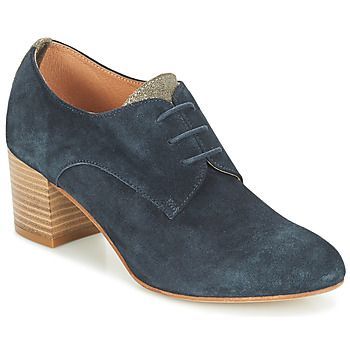 CORI  women's Casual Shoes in Blue. Sizes available:8