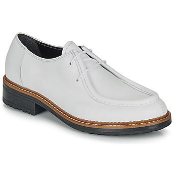 ETIENNE  women's Casual Shoes in White. Sizes available:7.5