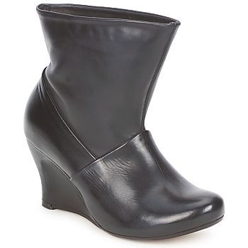 SILINI  women's Low Ankle Boots in Black