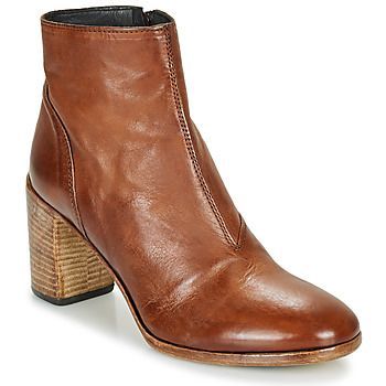 STELLA BRANDY  women's Low Ankle Boots in Brown