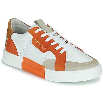 BRIE  women's Shoes (Trainers) in Orange