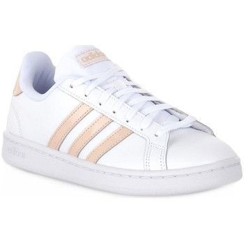 Grand Court  women's Shoes (Trainers) in White
