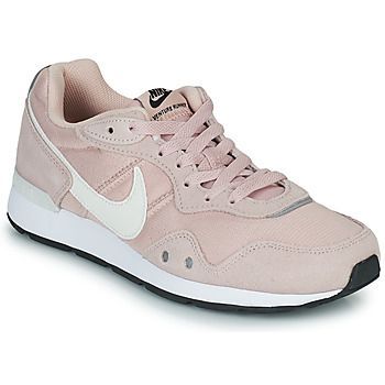 Nike Venture Runner  women's Shoes (Trainers) in Pink
