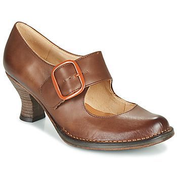 ROCOCO  women's Court Shoes in Brown