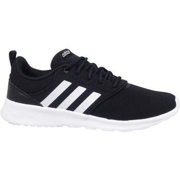 QT Racer 20  women's Shoes (Trainers) in Black