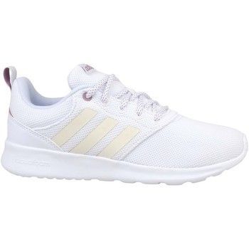 QT Racer 20  women's Shoes (Trainers) in White