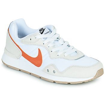 Nike Venture Runner  women's Shoes (Trainers) in White