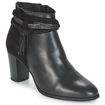 TIARA  women's Low Ankle Boots in Black