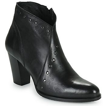 PIVERT  women's Low Ankle Boots in Black