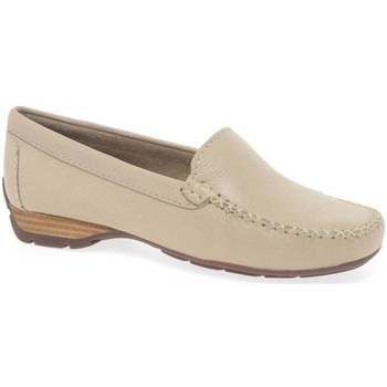 Sun II Womens Moccasins  women's Loafers / Casual Shoes in Beige. Sizes available:4,5,6,7