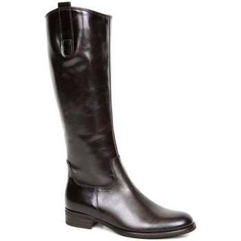 Brook M Womens Medium Calf Fitting Long Boots  women's High Boots in Brown. Sizes available:4,4.5,5,5.5