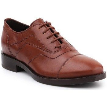 D Brogue G  women's Shoes (Trainers) in Brown