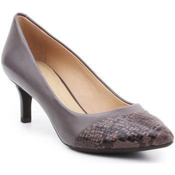 D Elina D  women's Court Shoes in Brown
