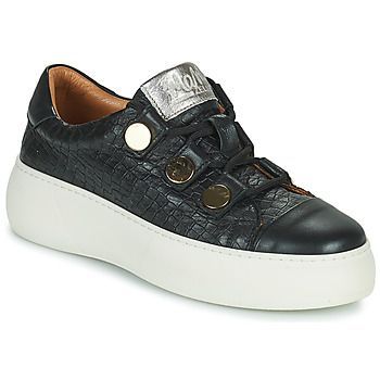 Camil  women's Shoes (Trainers) in Black