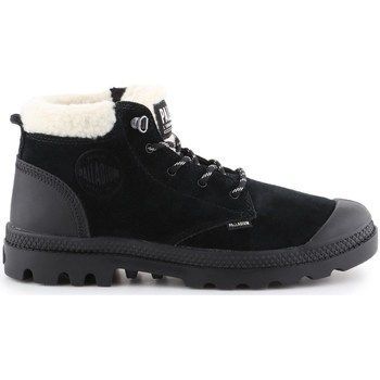 Pampa LO WT  women's Shoes (High-top Trainers) in Black