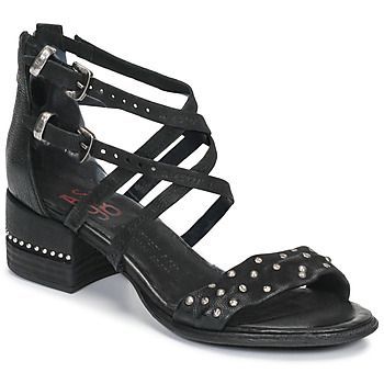 MORAINE  women's Sandals in Black. Sizes available:3,4,6,7,8,9