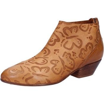 AB350  women's Low Ankle Boots in Brown
