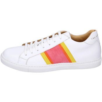 BE434  women's Trainers in White