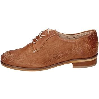 BE901  women's Derby Shoes & Brogues in Brown