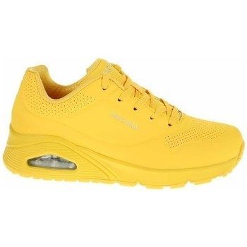 Uno Stand ON Air  women's Shoes (Trainers) in Yellow