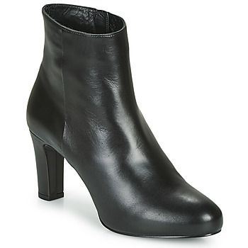 NOVES  women's Low Ankle Boots in Black. Sizes available:5.5,6.5,7