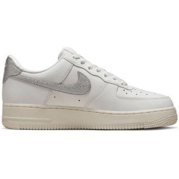 Air Force 1 07 W  women's Shoes (Trainers) in White