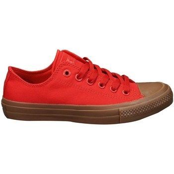 Chuck Taylor All Star II  women's Shoes (Trainers) in Red