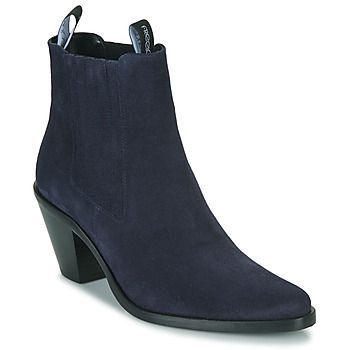 JANE 7 CHELSEA BOOT  women's Low Ankle Boots in Black