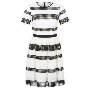 GRAPHIC CR STRIPE DRS  women's Dress in White. Sizes available:EU XL