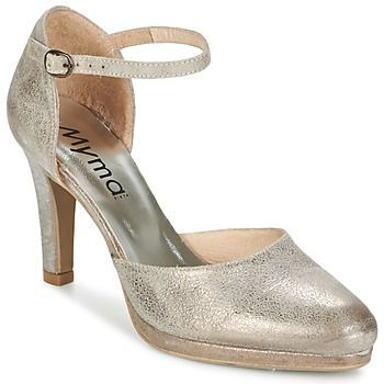 LUBBO  women's Sandals in Silver. Sizes available:6.5