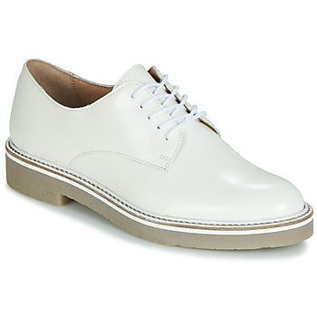 OXFORK  women's Casual Shoes in White. Sizes available:3