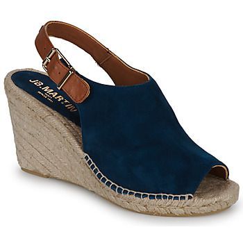 INES  women's Espadrilles / Casual Shoes in Marine
